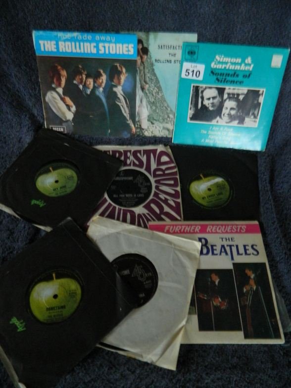 Nine 7 inch Vinyl pop singles: The Beatles etc.: Nine 7 inch Vinyl singles: The Beatles Come Together, Lady Madonna Further Requests, Hey Jude, All You Need Is Love. George Harrison My Sweet Lord, Rolling Stones (Satisfaction, Not Fade Away) Simon &