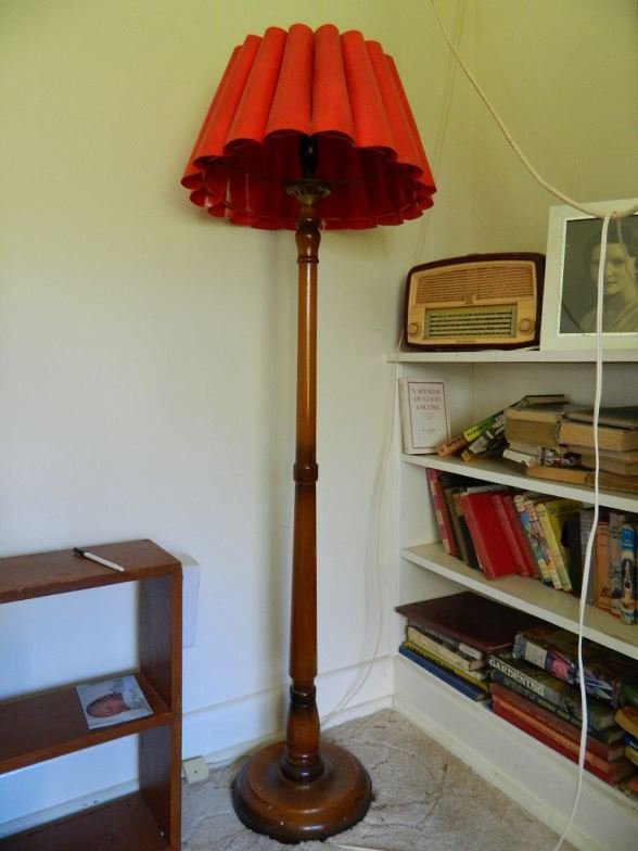 Edwardian standard lamp: Edwardian standard lamp