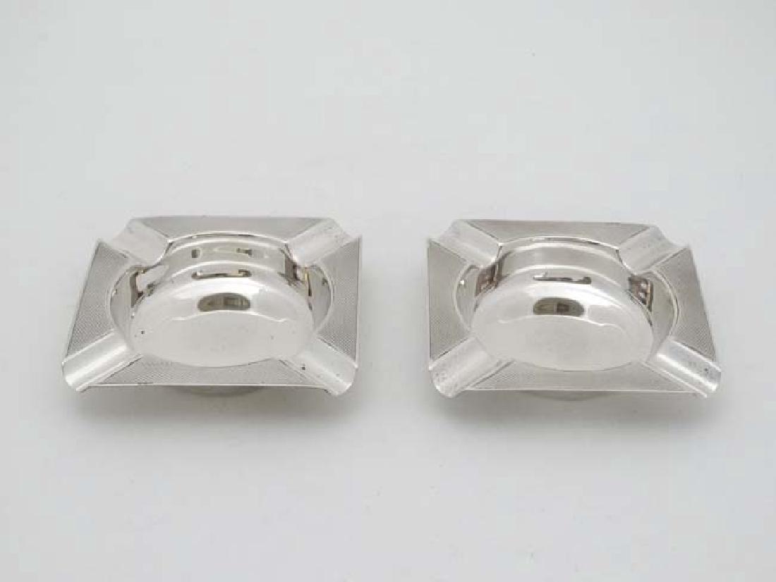 A pair of Art Deco silver ashtrays with engine turned (1 of 4)