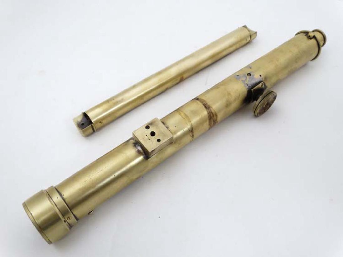 Militaria : An early to mid 20thC Artillery Gunsight ,: Militaria : An early to mid 20thC Artillery Gunsight , of brass construction with upper sprit level . 14'' long