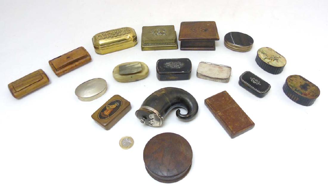 A large collection of assorted tobacco and snuff boxes (1 of 14)