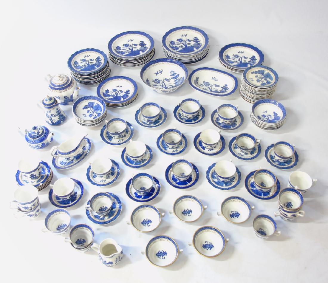 A Booths 'Real Old Willow' blue and white pattern tea (1 of 12)