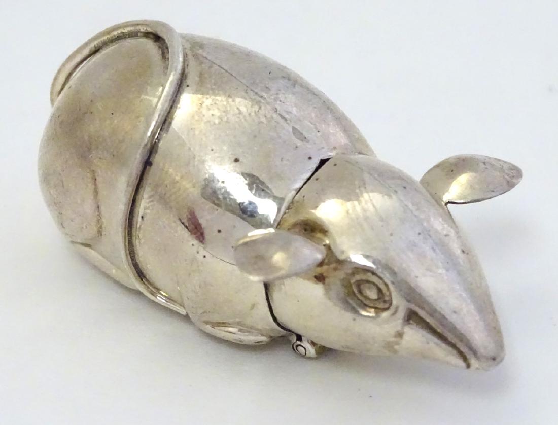 A novelty silver vesta case formed as a mouse 2 1/2'' (1 of 7)