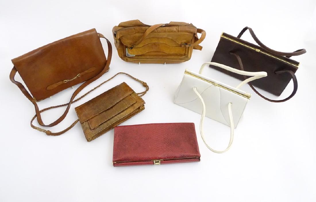 6 Ladies assorted vintage bags to include, 1 brown: 6 Ladies assorted vintage bags to include, 1 brown snake skin bag with shoulder strap, 3 brown bags, 1 faux red snakeskin clutch bag and 1 cream vinyl Made in England by Harmony (6)