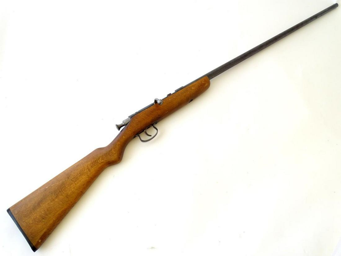 Shotgun: a Webley and Scott, Birmingham .410 bolt: Shotgun: a Webley and Scott, Birmingham .410 bolt action shotgun, beech semi-pistolgrip stock, 25 1/2" barrel with 2 1/2" chamber. Serial number 3623Please note: release of this item requires a valid 