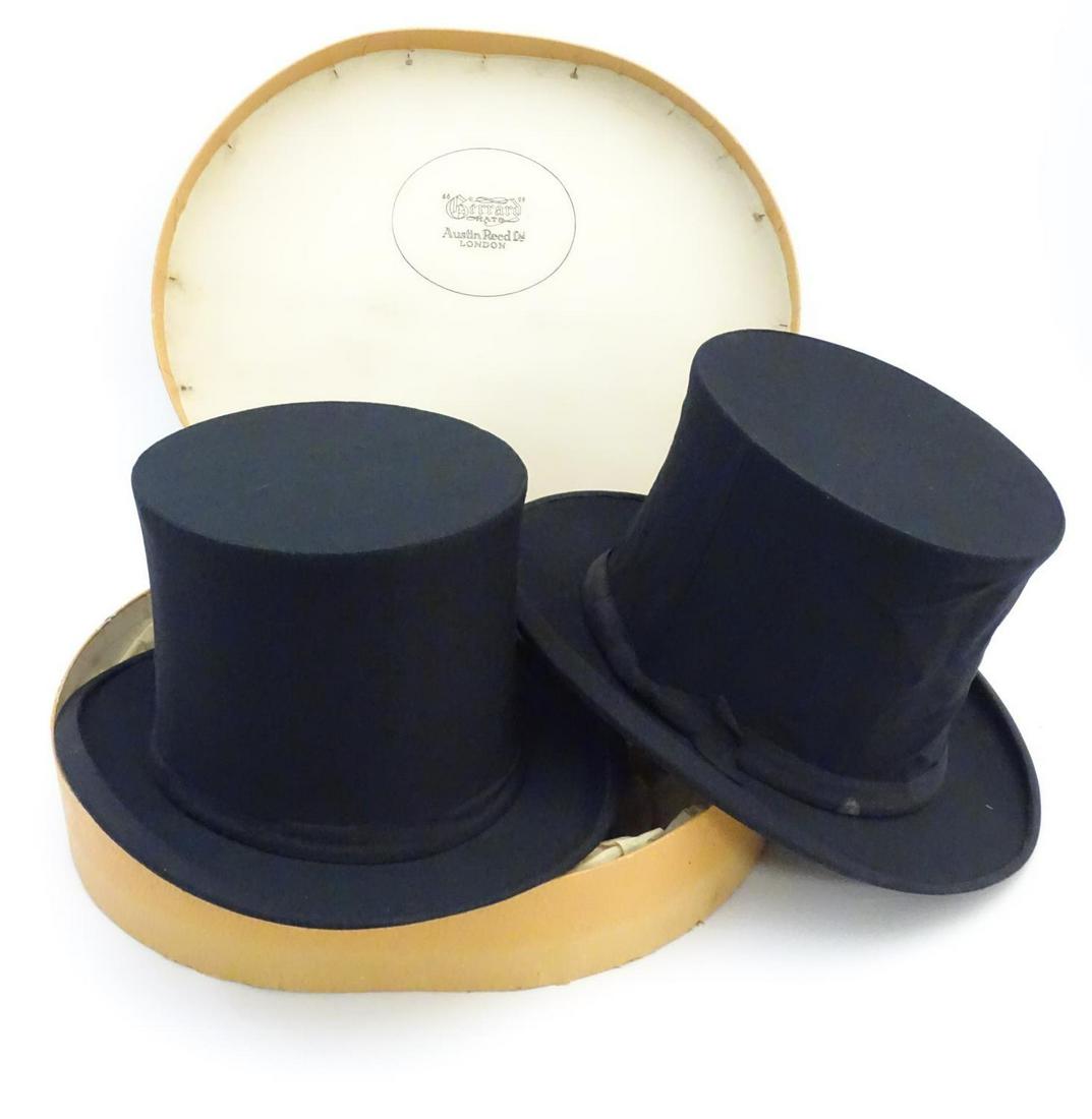 Vintage clothing/ fashion: 2 collapsible top hats by: Vintage clothing/ fashion: 2 collapsible top hats by Austin Reed with an original box