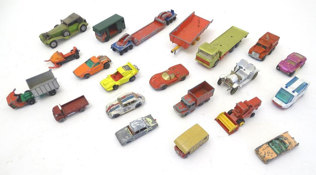 Toys: A quantity of assorted Lesney / Matachbox die: Toys: A quantity of assorted Lesney / Matachbox die cast scale model cars / vehicles comprising Farm Trailer; 1928 Mercedes Benz SS; Horsebox; Guy Warrior Truck; Volkswagen 1500 Saloon; Tanzara; DAF T