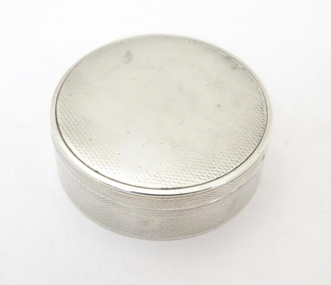 A Continental .935 sterling silver pill box of circular (1 of 6)