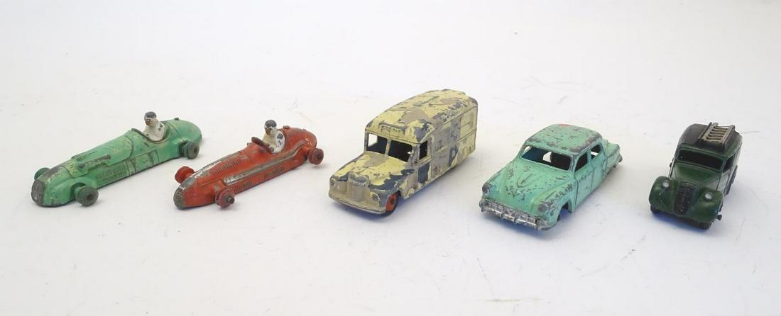 Toys: Five Dinky Toys die cast scale model cars (1 of 7)