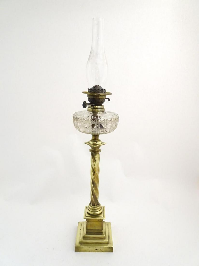 A late 19thC / early 20thC brass oil lamp with cut (1 of 7)