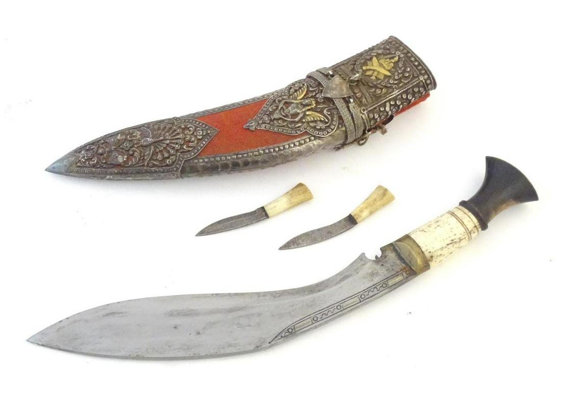 Ethnographic / Native / Tribal: A dagger / Kukri knife (1 of 9)