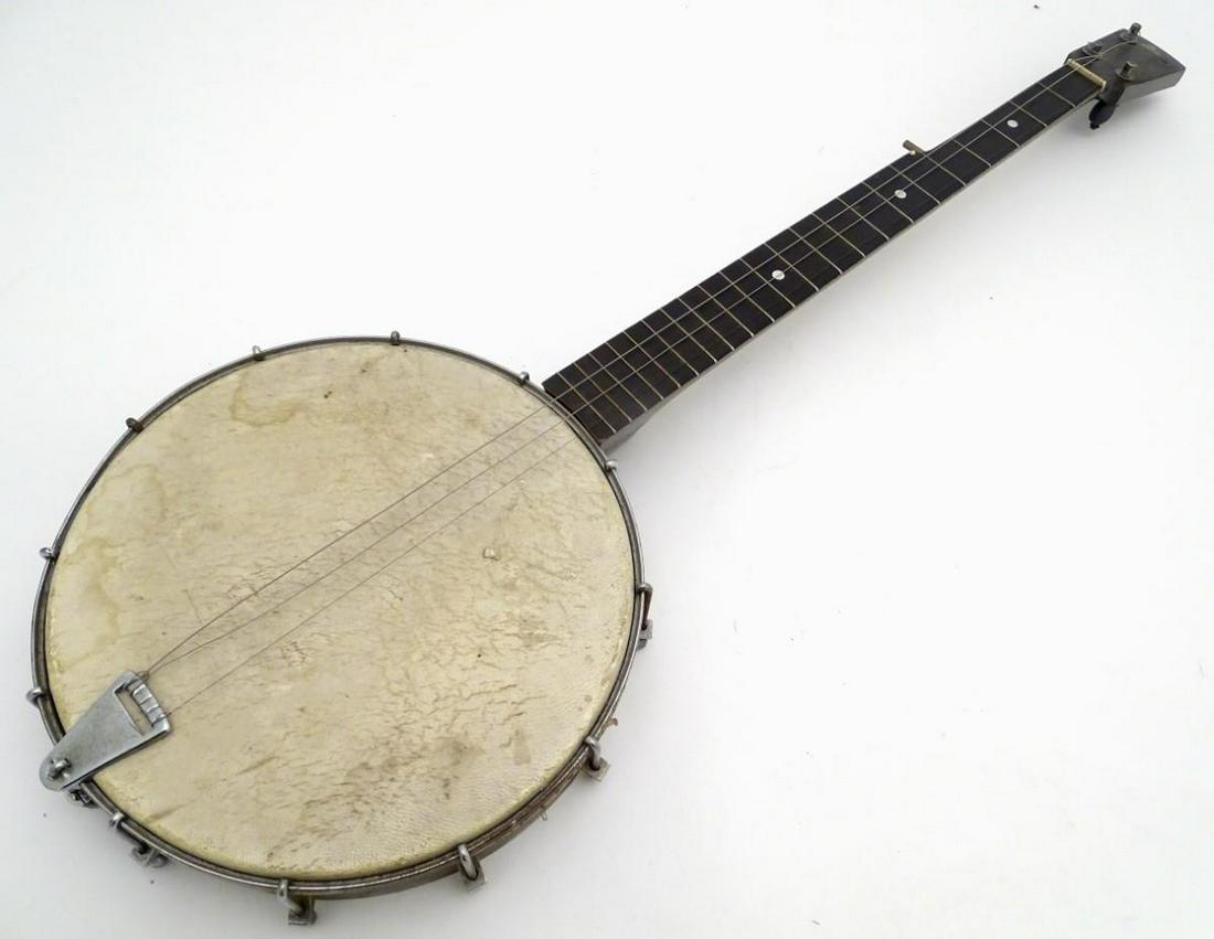 Musical Instruments: Early to mid 20thC Banjo. Having (1 of 7)
