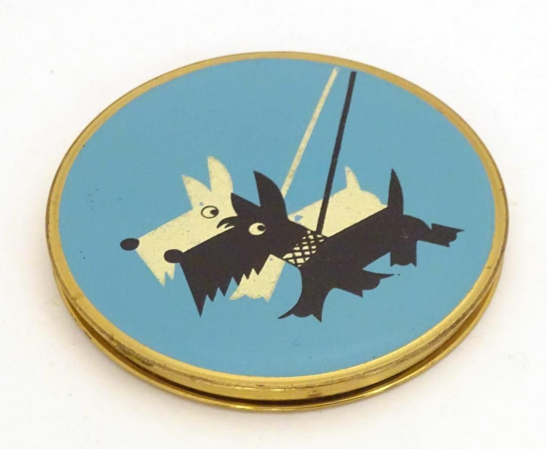 A vintage compact with blue enamel and Scottish (1 of 5)