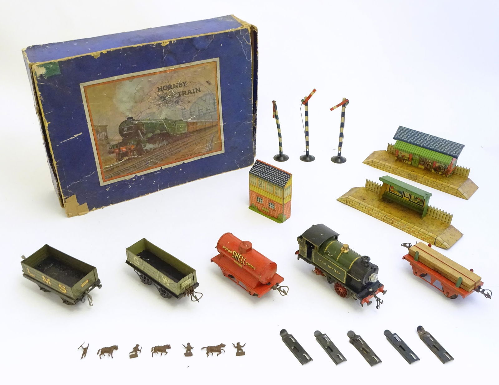 Toys: A quantity of Hornby Meccano O gauge trains and (1 of 18)