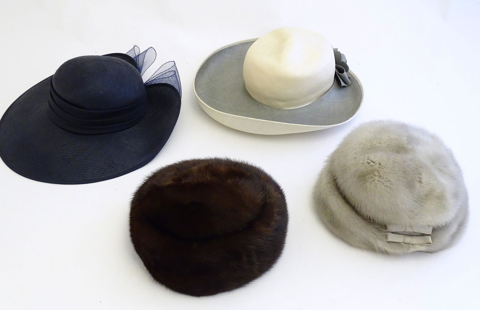 Vintage clothing / fashion: 2 vintage fur hats from (1 of 7)