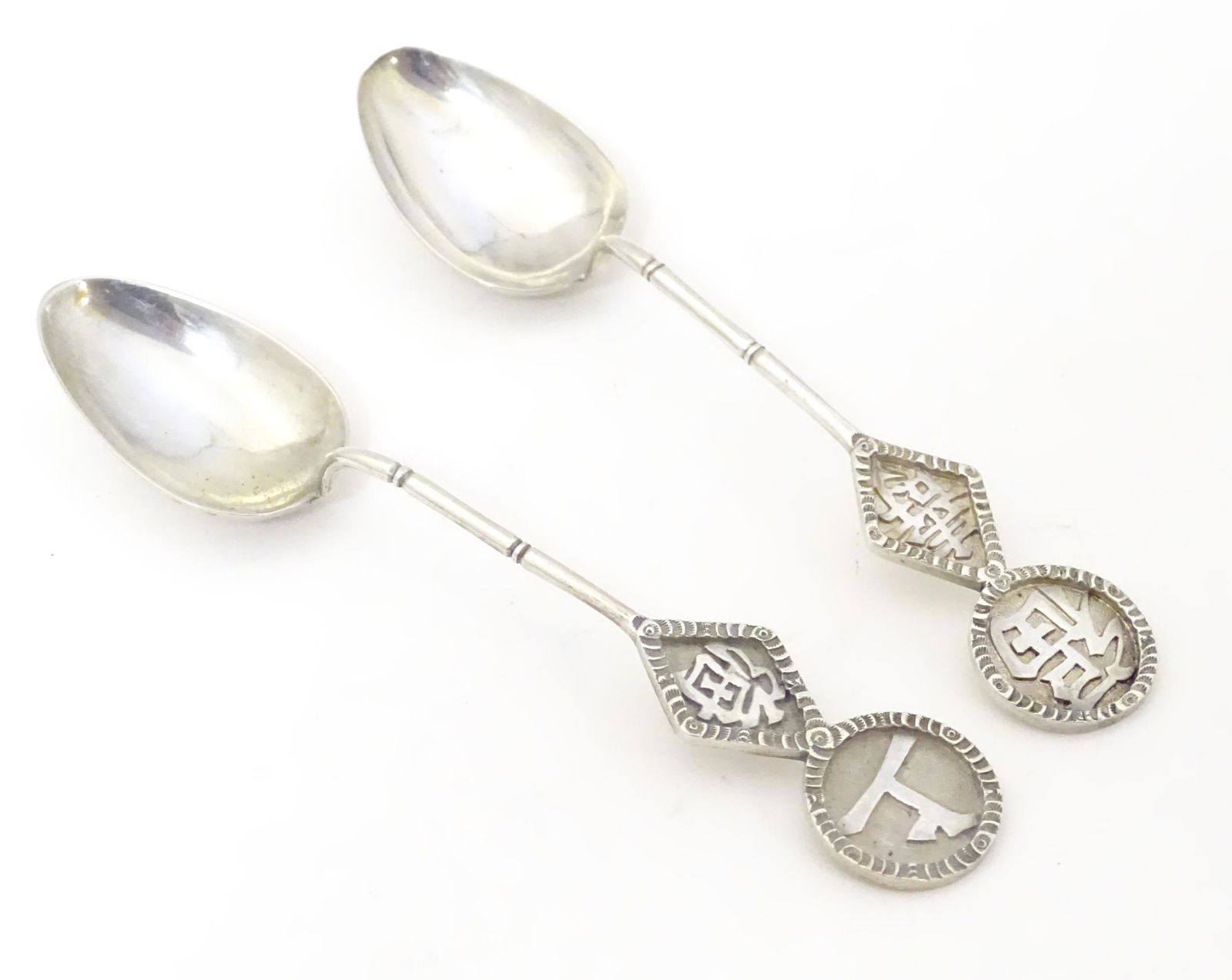 Chinese Export - A pair of late 19thC / early 20thC (1 of 7)