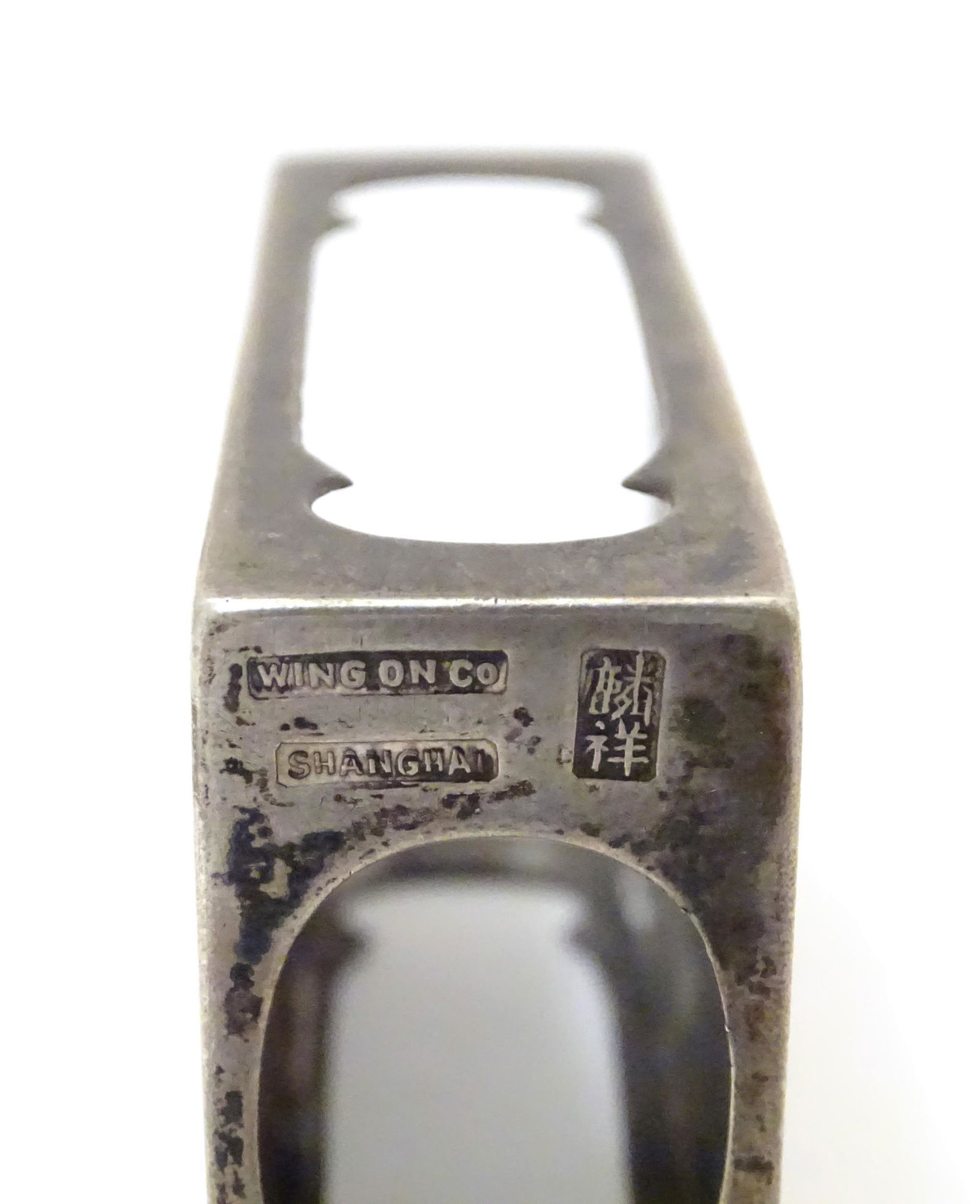 Chinese Export Silver : A white metal matchbox holder (1 of 9)