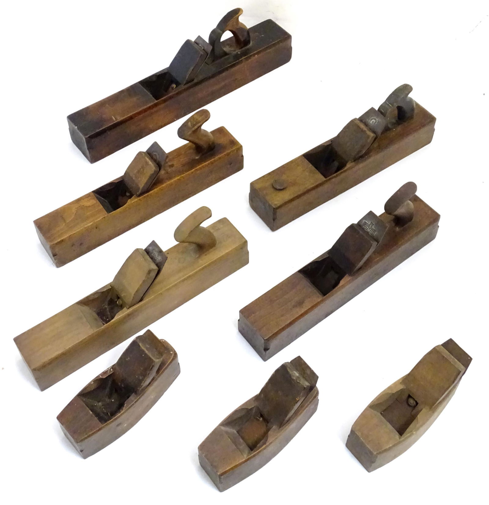 A quantity of assorted woodworking jack and coffin planes, makers to include Marples & Sons, Robert: A quantity of assorted woodworking jack and coffin planes, makers to include Marples & Sons, Robert Sorby, Robert Sorby & Sons, John Moseley & Son, Alex Mathieson & Son, David Ward, etc. Largest appro