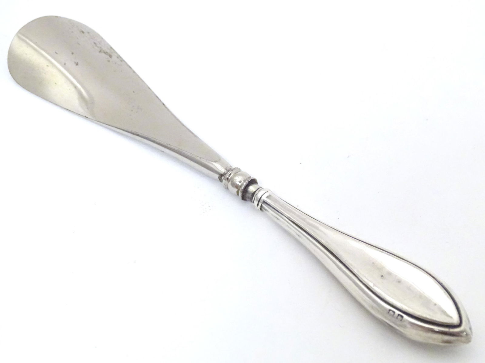 A silver handled shoe horn, hallmarked Birmingham 1909 Approx. 7" long (1 of 6)