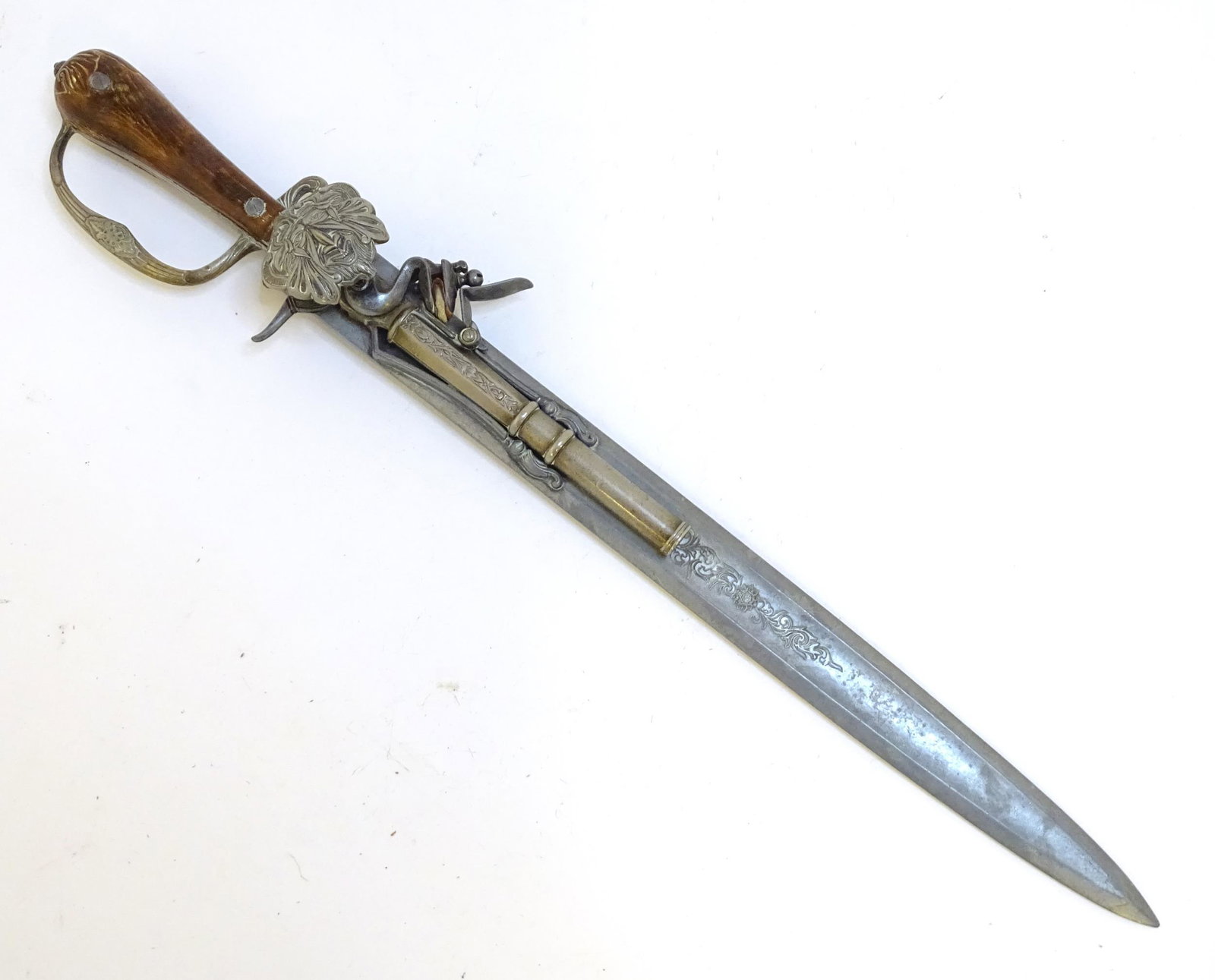 Militaria: a late 20thC novelty combination hunting hangar & flintlock pistol, approx. 25" long: Militaria: a late 20thC novelty combination hunting hangar & flintlock pistol, approx. 25" long