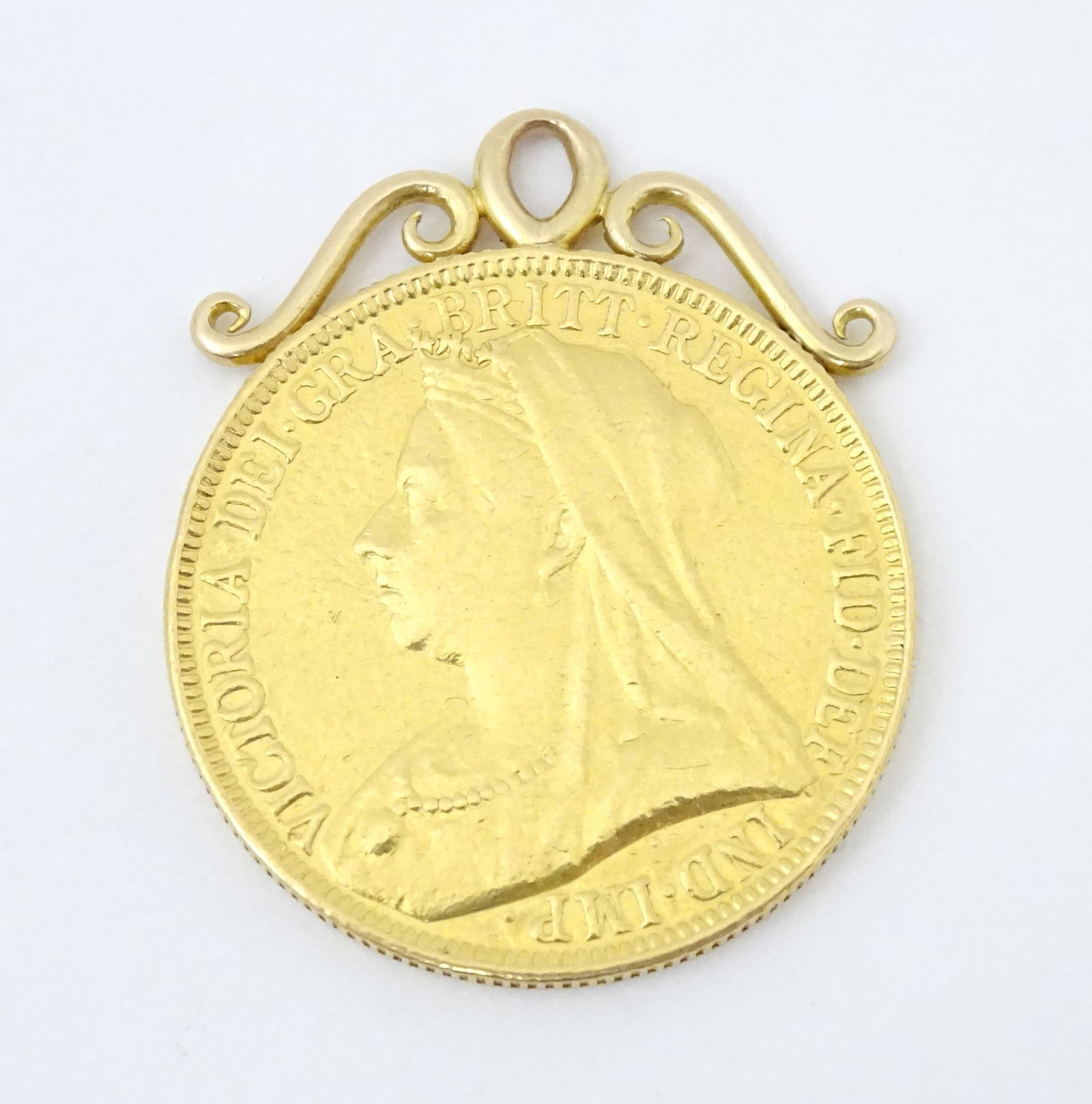 A pendant formed as a Victorian 2 pound / double sovereign with hanging mount to top. Approx 1 1/4": A pendant formed as a Victorian 2 pound / double sovereign with hanging mount to top. Approx 1 1/4" long