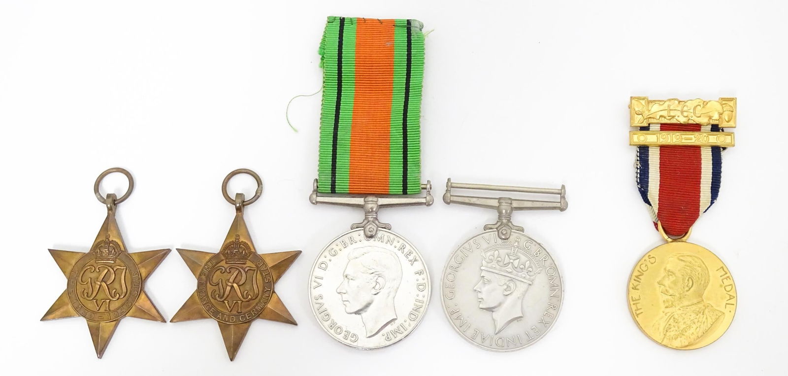 Militaria , WWII / WW2 / World War Two / Second World War : a group of four campaign medals, (1 of 9)