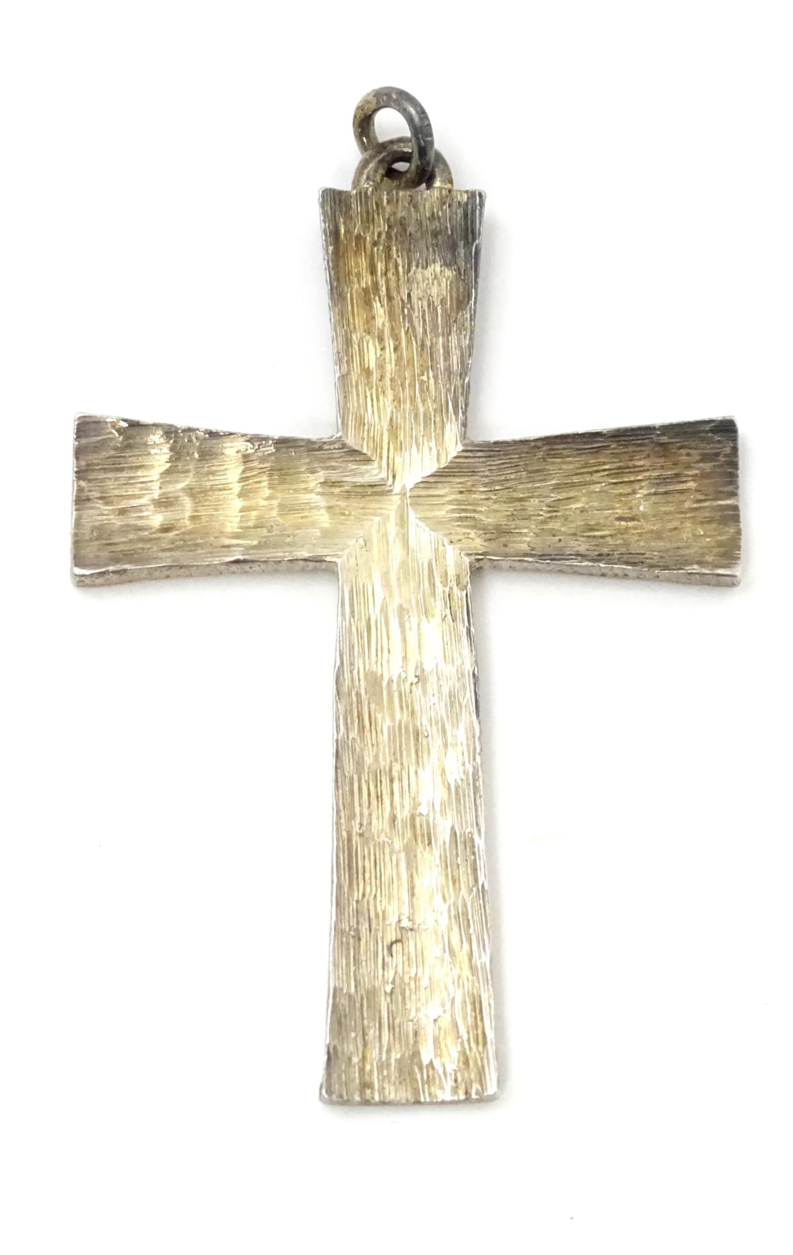 A large silver pendant cross, hallmarked Birmingham 1973 maker AJH. Approx 3" long Please Note - we (1 of 6)