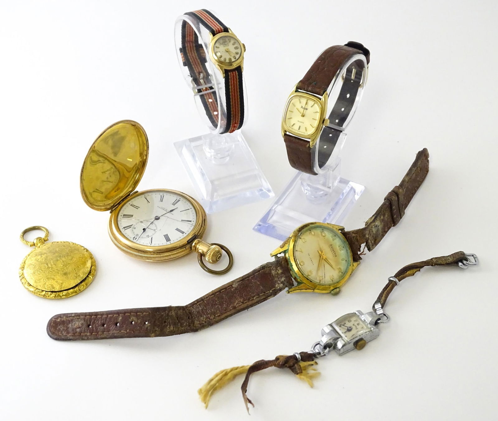 Assorted vintage watches to include examples by Helvetia, Revue, Pulsar, etc. Together with an (1 of 20)