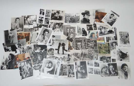 Film memorabilia : A quantity of photographs and postca: Film memorabilia : A quantity of photographs and postcards of actors and film stills including examples of Marilyn Monroe, Johnny Cash, Dean Martin and Lana Turner, together with a colour film poster 