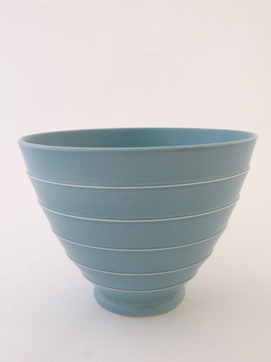 A Wedgwood Keith Murray Moonstone bowl glazed in duck: A Wedgwood Keith Murray Moonstone bowl glazed in duck egg blue. Diameter 7 5/8", height 5 3/4"