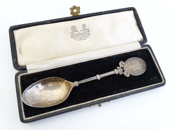 Indian Silver : An Indian silver spoon by Hamilton & Co: Indian Silver : An Indian silver spoon by Hamilton & Co Ltd and bearing motto Palmam Qui Meruit Ferat 5 1/8" long £20 - 30