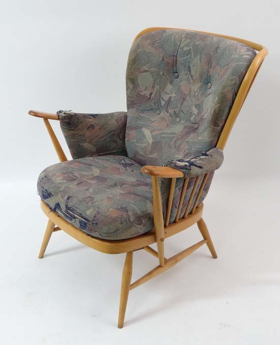 Vintage Retro : Ercol , a blonde wood Windsor Armchair: Vintage Retro : Ercol , a blonde wood Windsor Armchair / Windsor Easy chair (359) with original upholstery. Formerly belonged to an employee of Ercol Furniture Ltd, from High Wycombe. Please Note - Pr