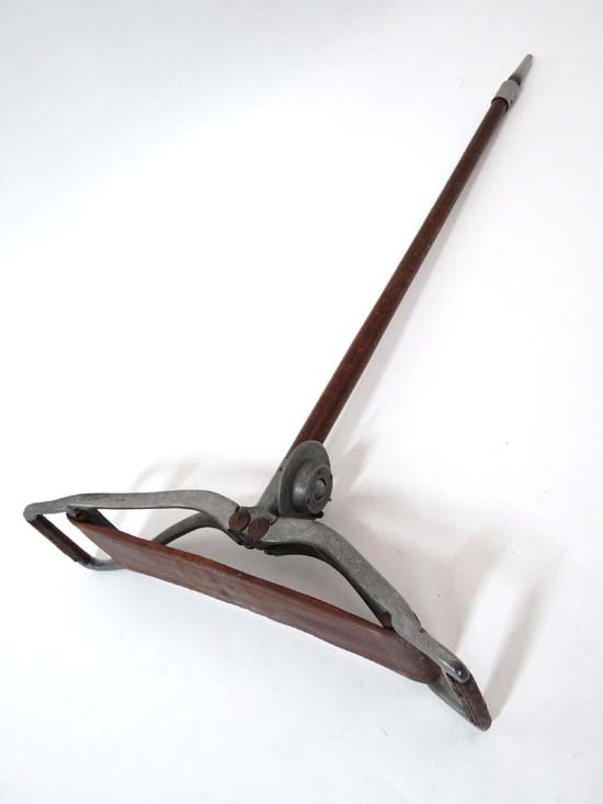 Shooting : A vintage shooting stick by John Collier,: Shooting : A vintage shooting stick by John Collier, the 'OK' model, 24 1/2" hardwood and aluminium shaft with removable ferrule and brown leather seat. Please Note - we do not make reference to the c