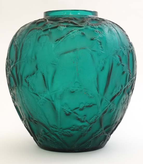 Lalique glass: ' Catalogue Raisonne des Vases , no. 876 (1 of 8)