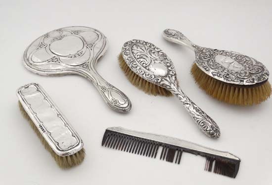 Assorted silver dressing table items to include a (1 of 8)