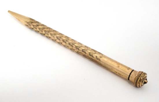 An American 14k gold plated pencil with engine turned (1 of 6)