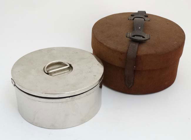 Kitchenalia : an early - mid 20thC circular cased hot (1 of 5)