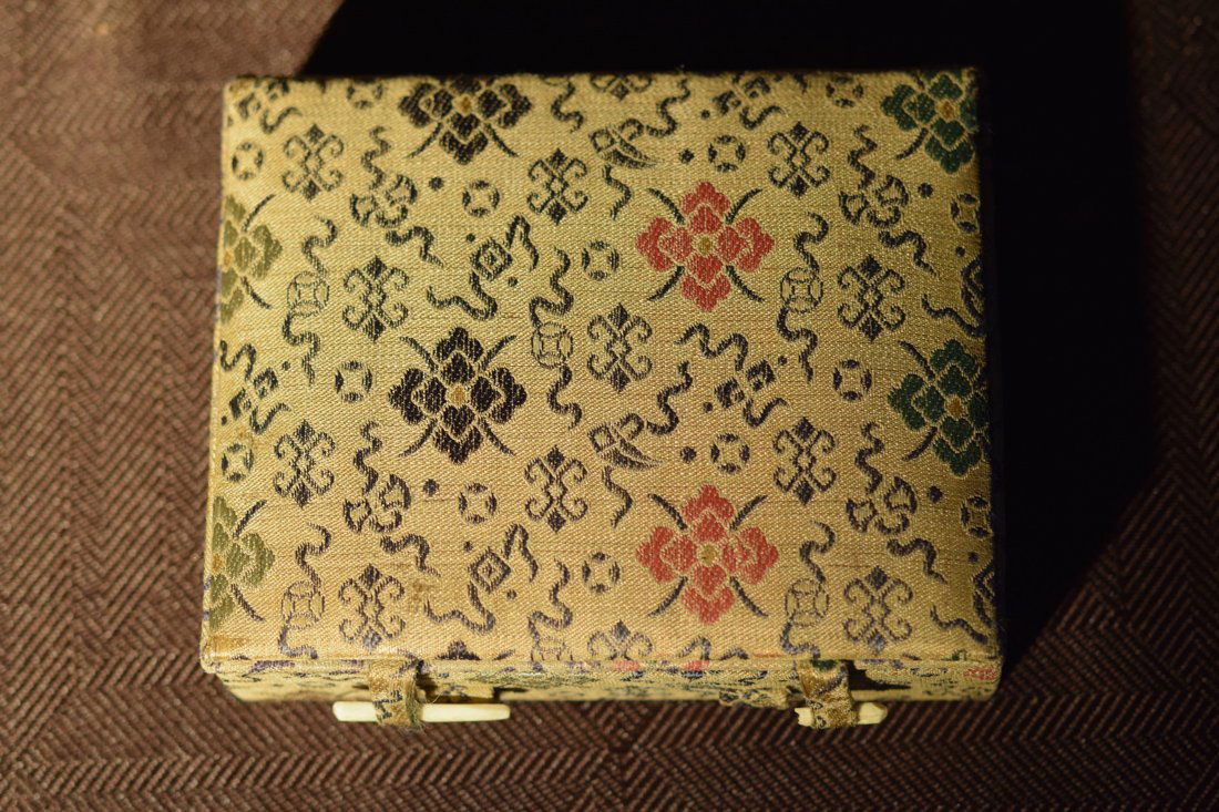 Chinese Silver Cosmestic Box with Coral Turquois Inlay (1 of 5)