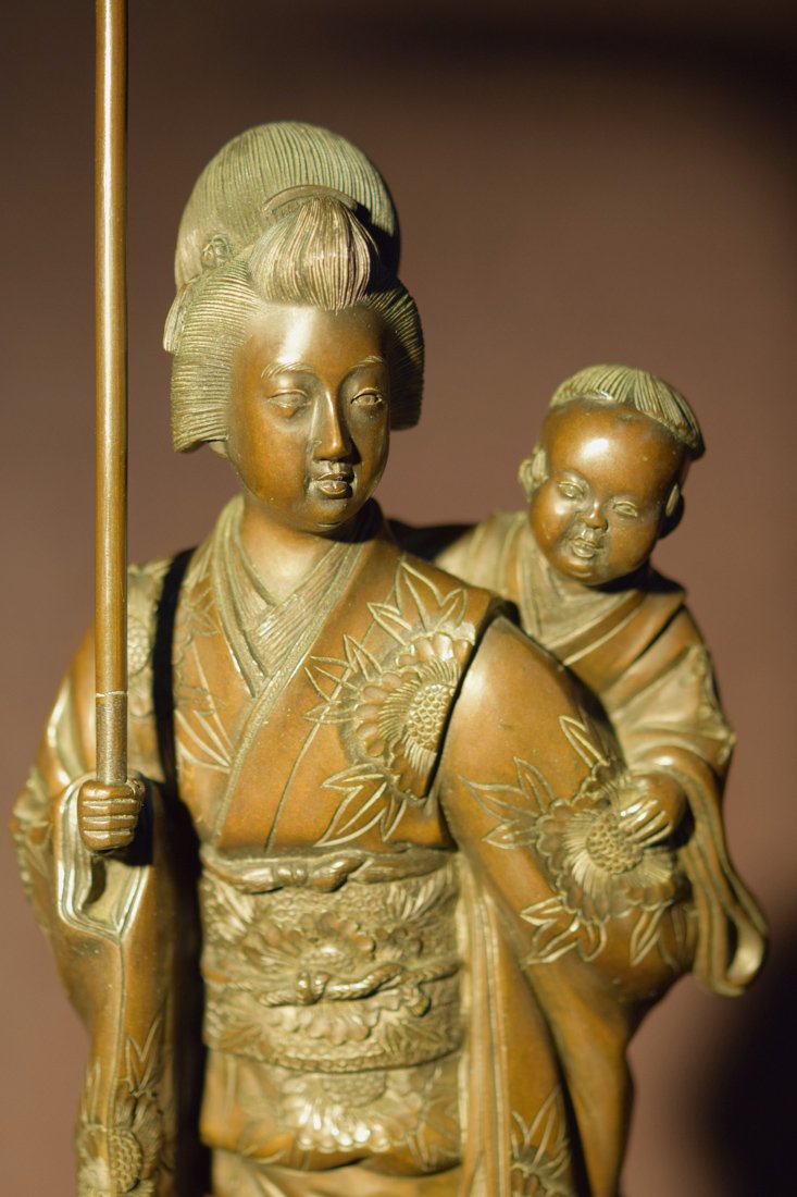 Japanese Bronze Sculpture of Mother Child with Umrella (1 of 8)