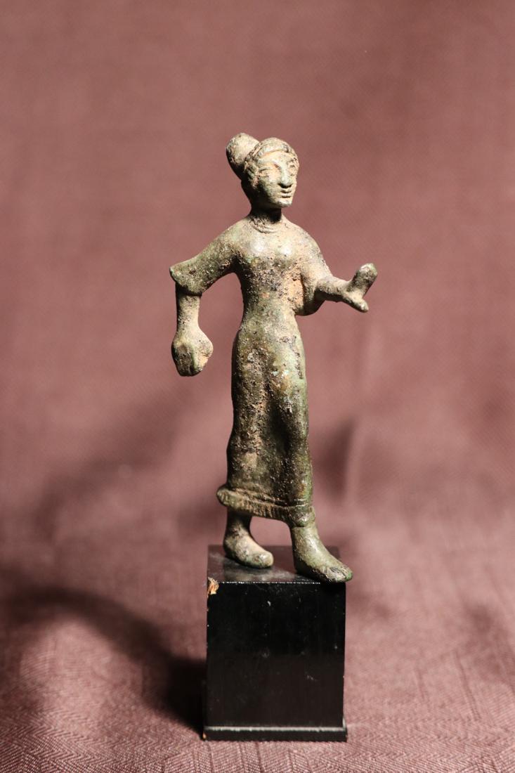 Roman Bronze Figurine of a Women - Albert Gallatin (1 of 9)
