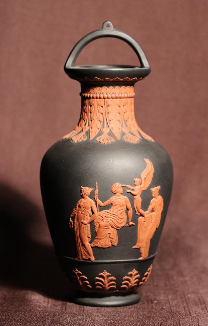 English Turner Wedgewood Vase with Handle - Albert (1 of 7)