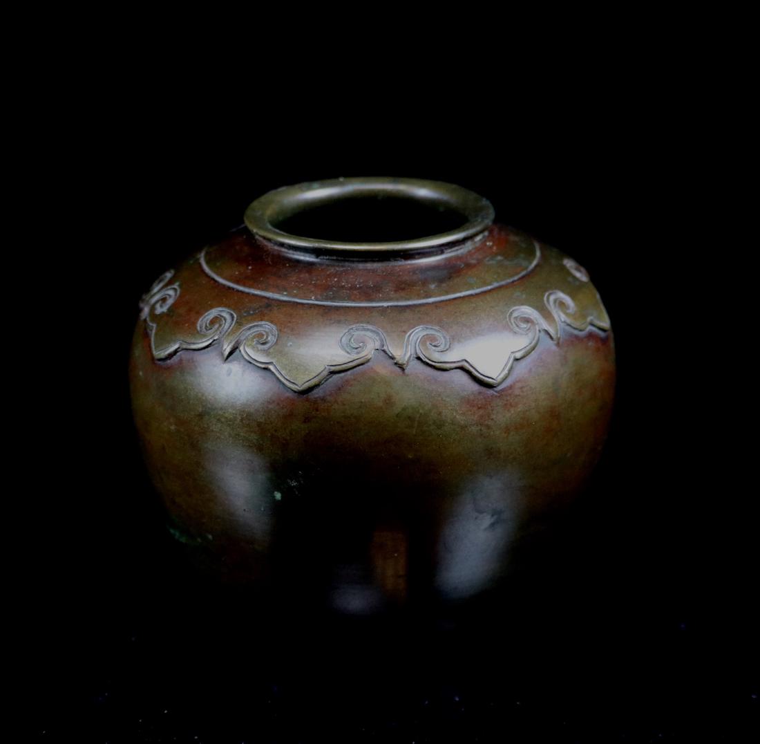 Chinese Bronze Vase with Ruyi Head Band Design (1 of 4)