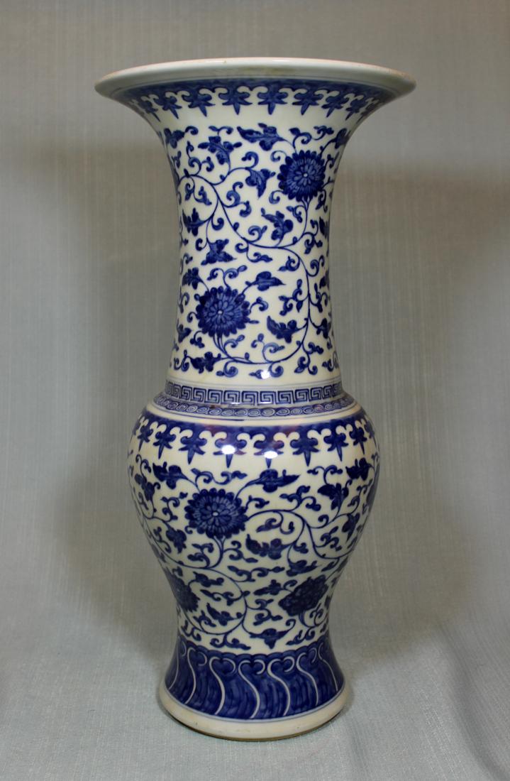 Chinese Blue White Porcelain Yenyen Vase - Albert: Provenace: Albert Gallatin Estate of New York; 19th cen, measures 18.5" in height