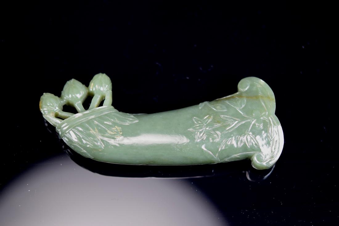Persian Moghul Celadon Jade Dagger Handle (1 of 8)