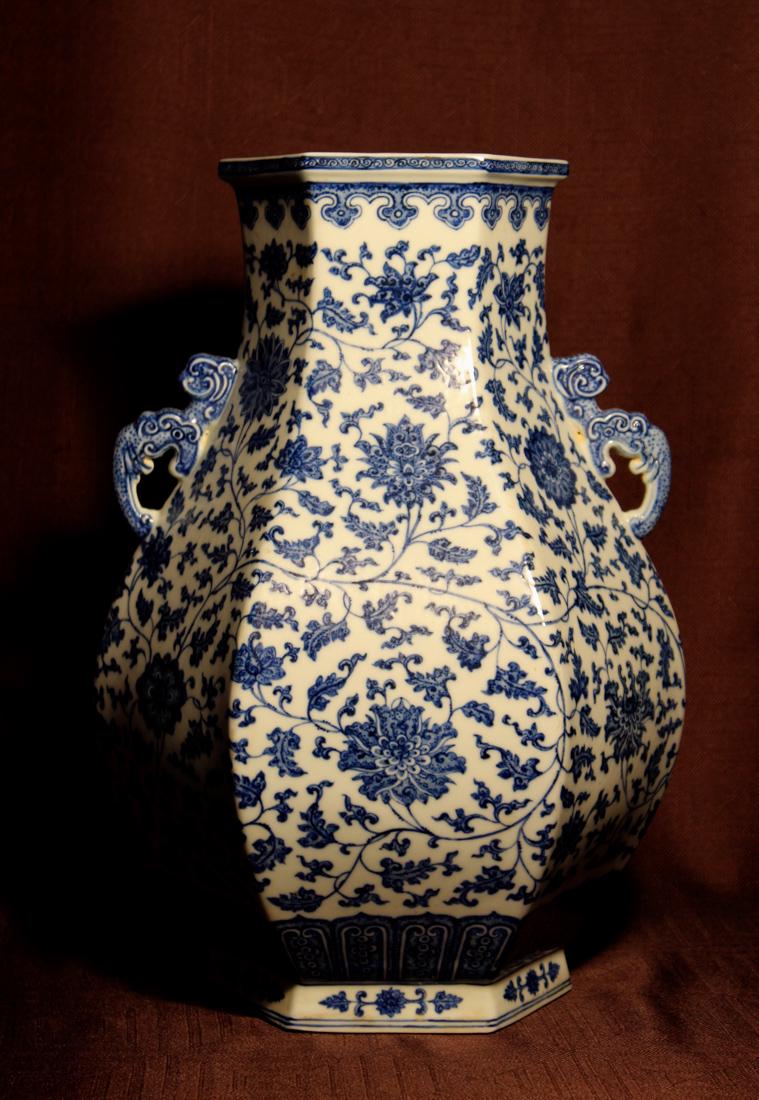 Chinese Blue White Porcelain Hexagonal Vase (1 of 9)