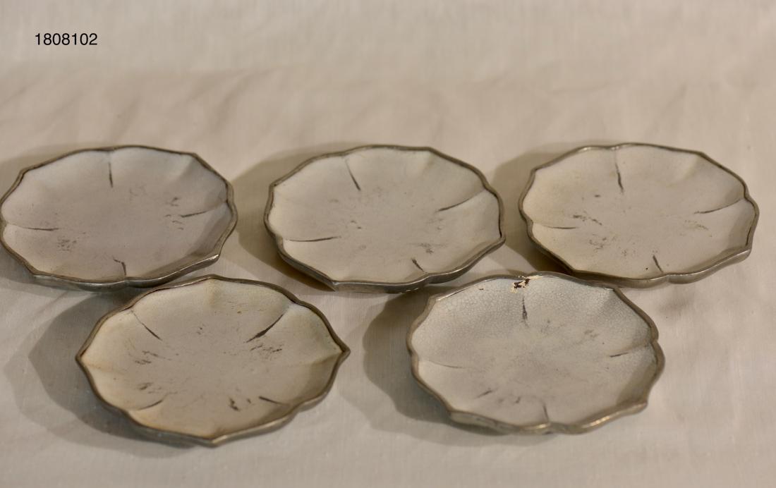 Five Chinese Pewter and Yixin Clay Dishes (1 of 5)