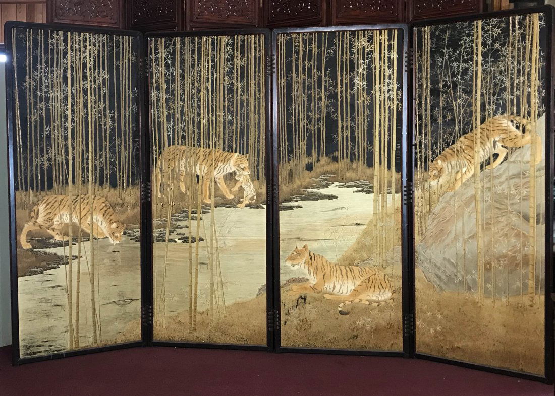 Japanese embroidery floor screen - tiger family  (1 of 11)