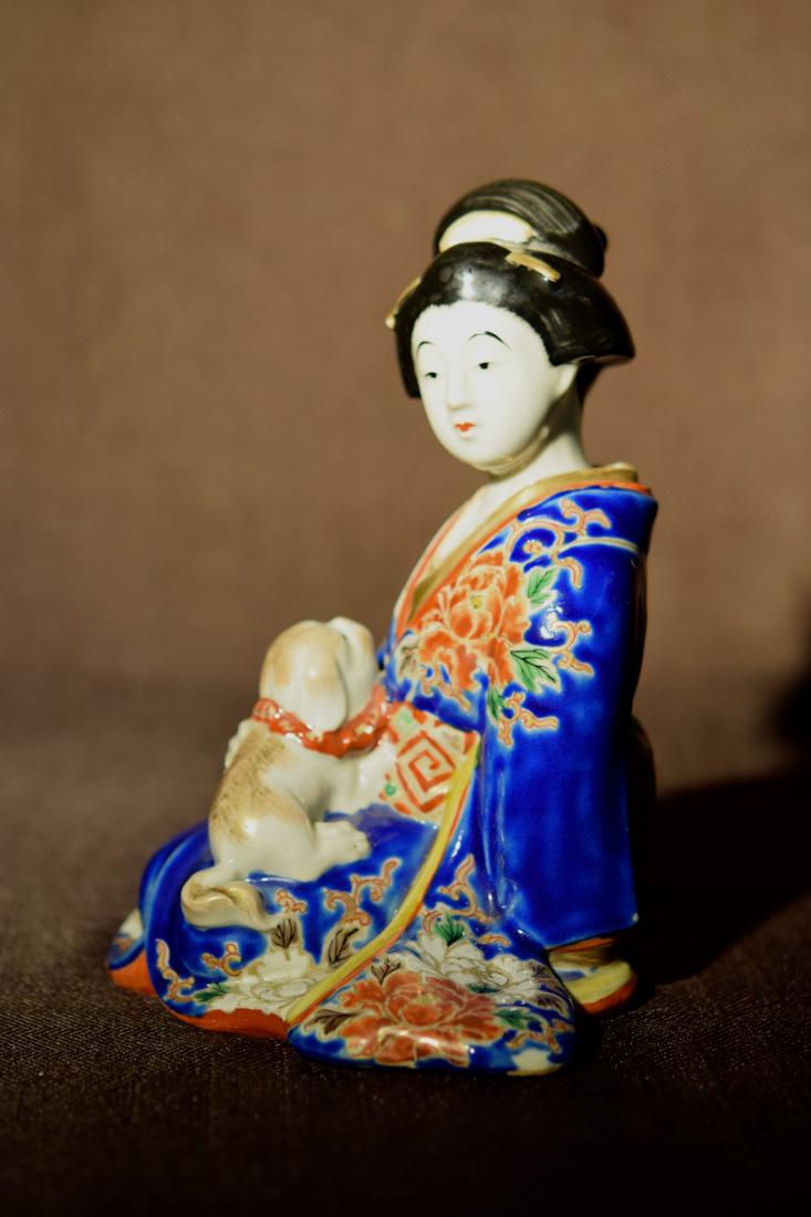 Japanese Imari Porcelain Beauty with Dog: 19th cen, meiji period, measures 7" in height