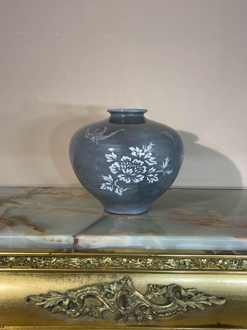 Japanese Studio Signed Porcelain Vase (1 of 8)