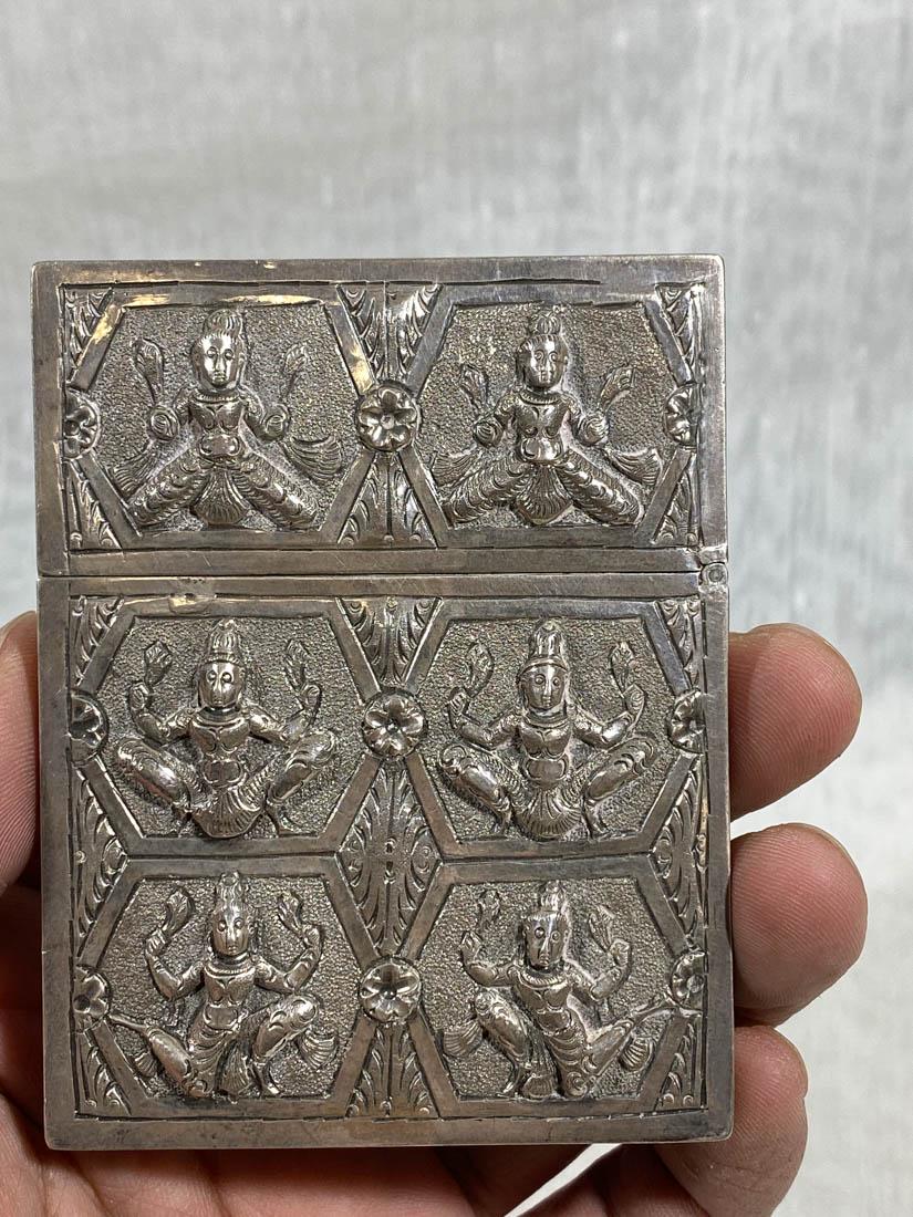 Burmese Silver Cardcase - Buddha (1 of 6)